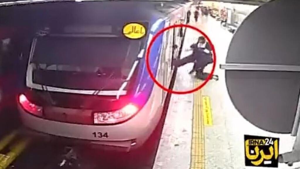 Injury of 16-year-old Iranian girl not wearing headscarf in Tehran sparks anger